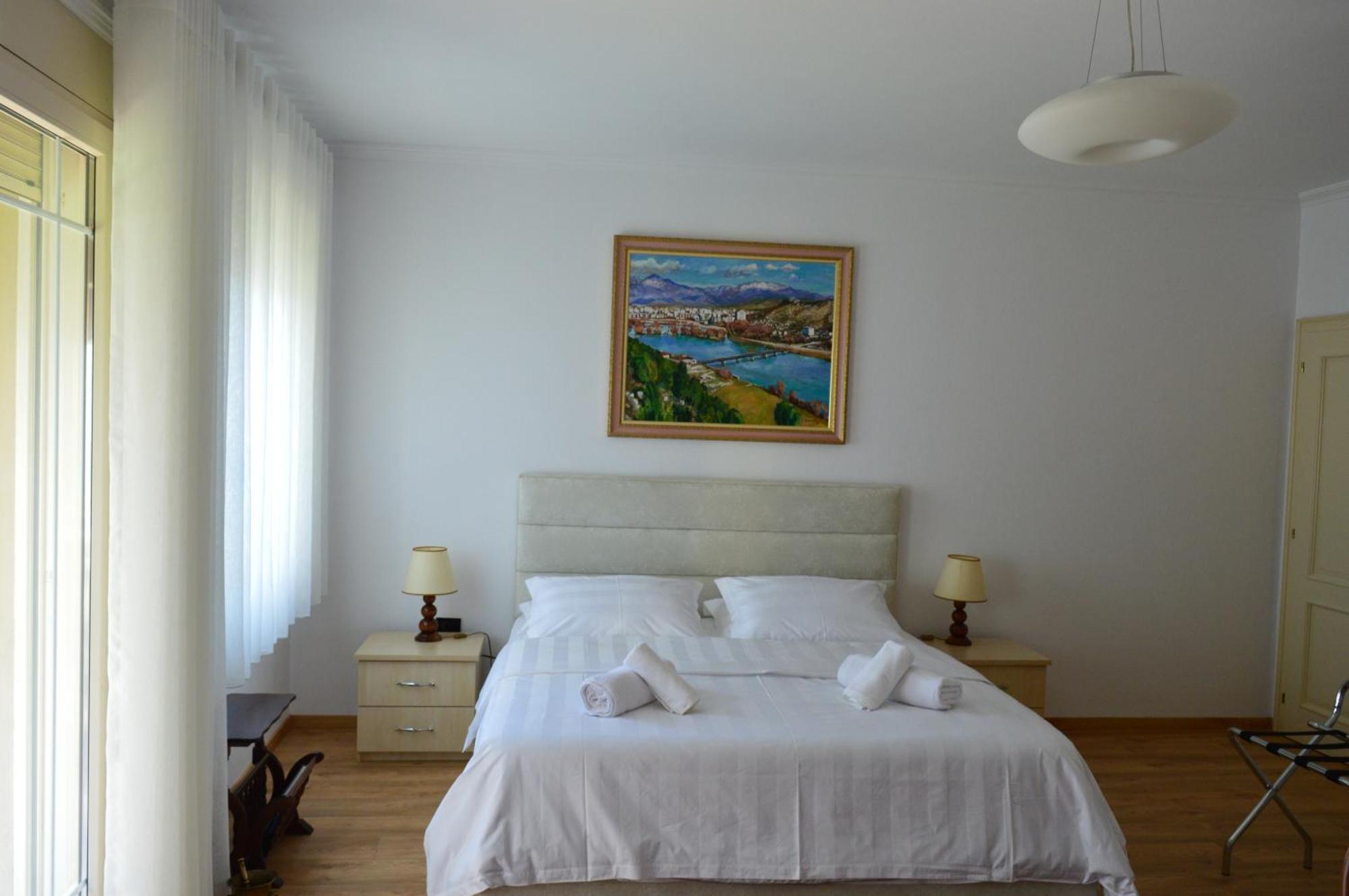 Noor Apartments Tirana Esterno foto